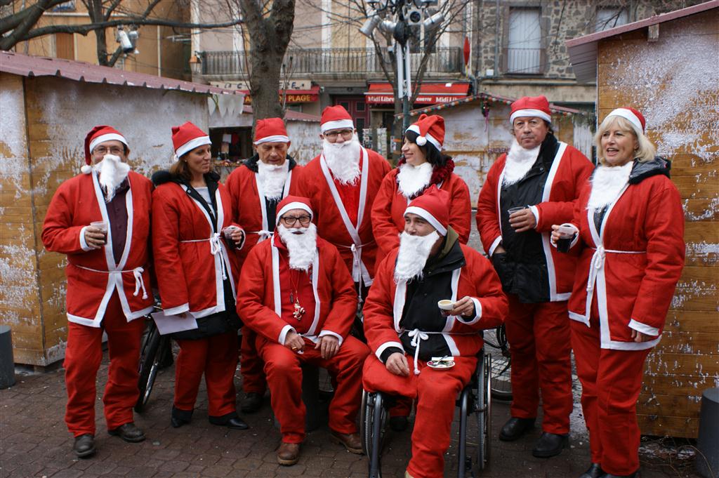 https://www.brescoudos.com/wp-content/gallery/1-pere-noel-2roues/congres_des_peres_noel-2010-89.jpg