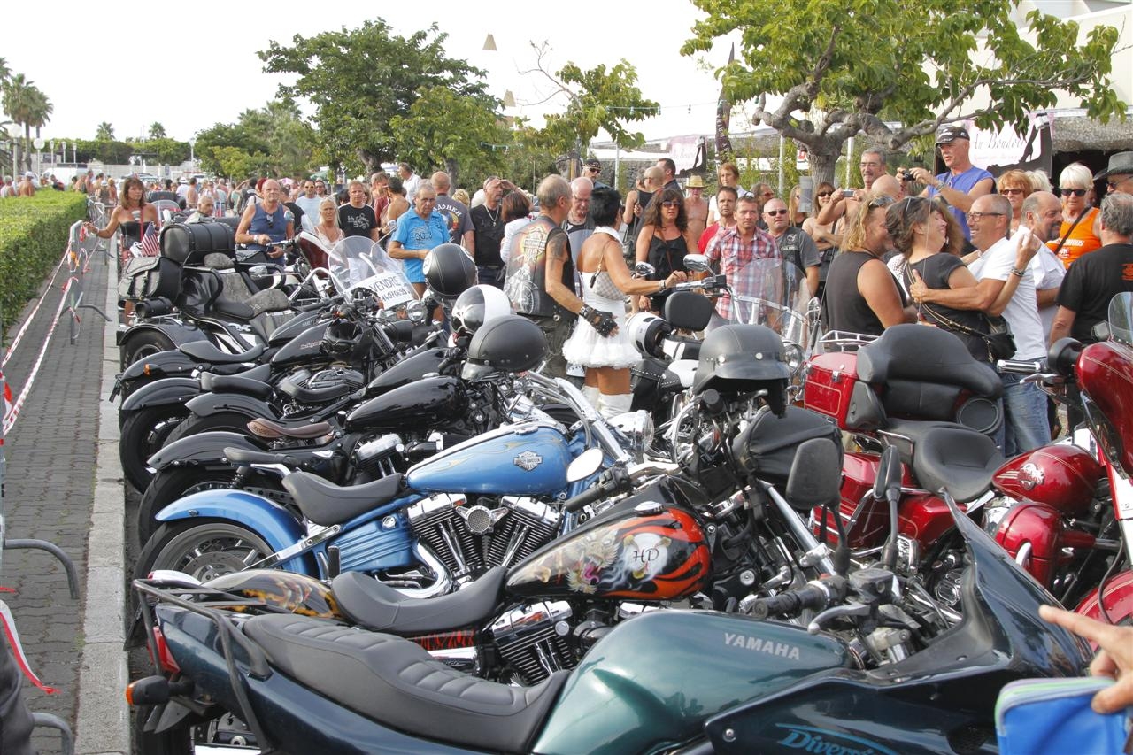 https://www.brescoudos.com/wp-content/gallery/village-naturiste/25_brescoudos_bike_week_village_naturiste_11.jpg